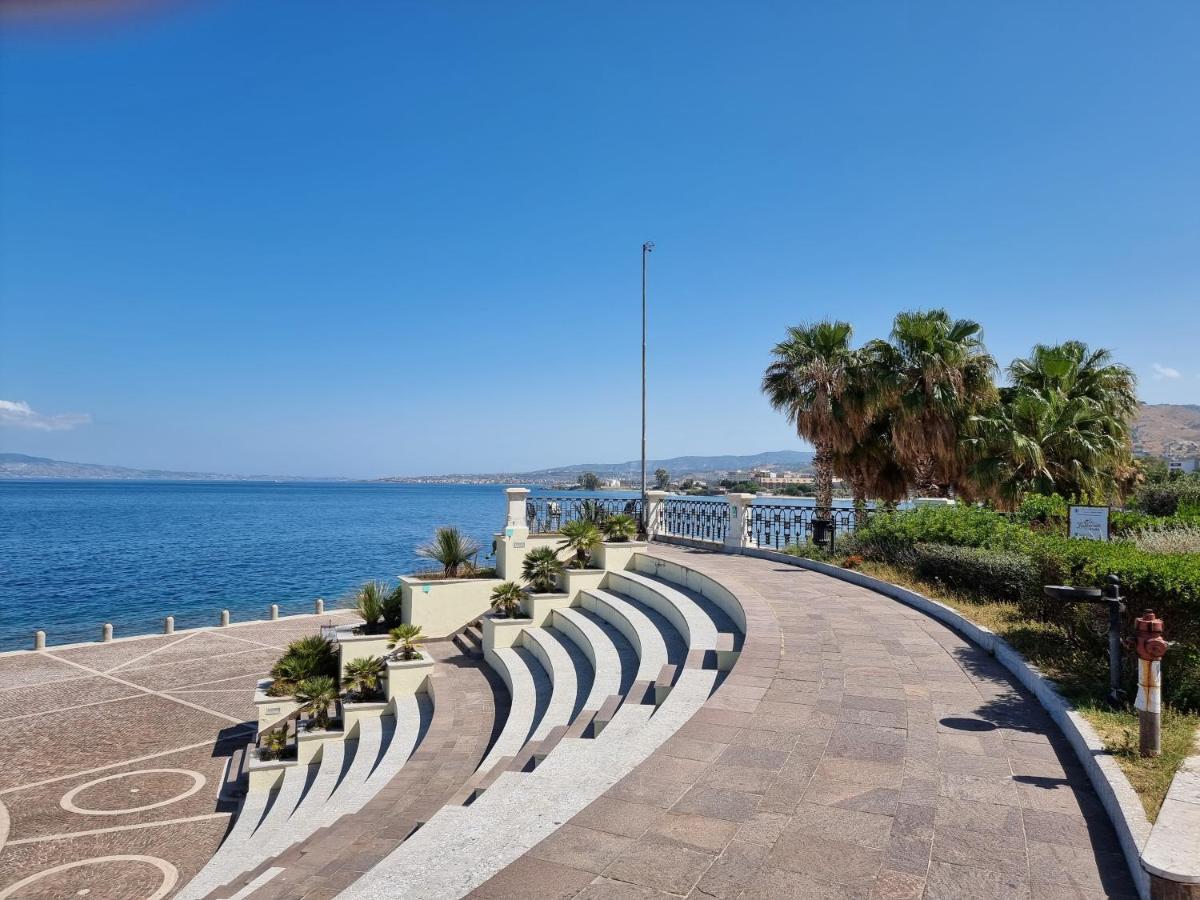 Apartamento Loft Magna Grecia Reggio Calabria Centro Storico A 3 Minuti A Piedi Dal Mare Exterior foto
