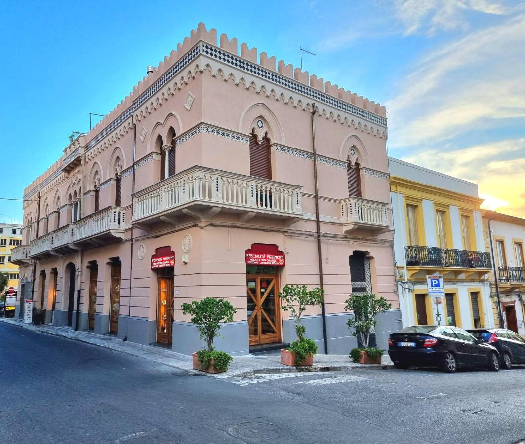 Apartamento Loft Magna Grecia Reggio Calabria Centro Storico A 3 Minuti A Piedi Dal Mare Exterior foto